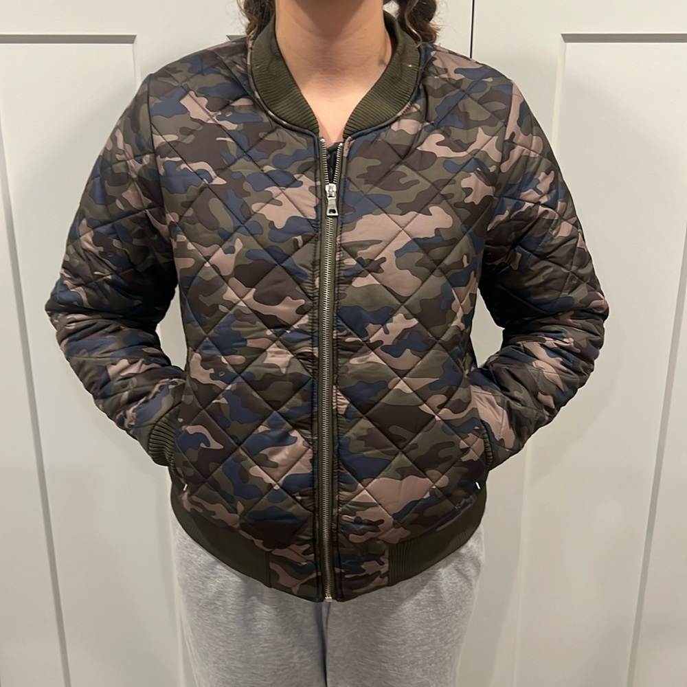 Camo puffer jacket